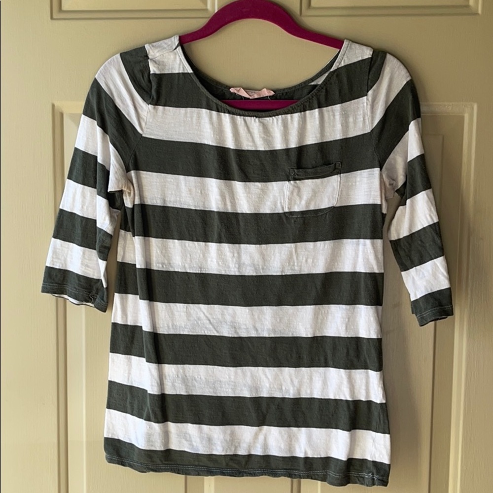 Hunter green stripped shirt